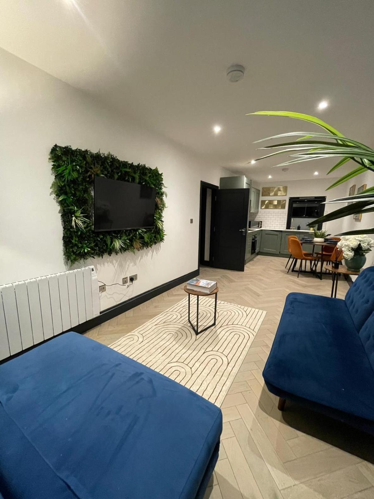 Apartment Seaview West Terrace - - Contractors Brighton